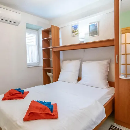 Apartment Kristina Dujmovic Baška Voda Rum bild