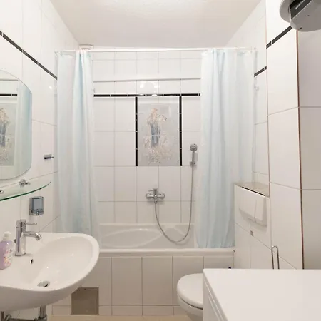 Apartment Kristina Dujmovic Baška Voda Exteriör bild