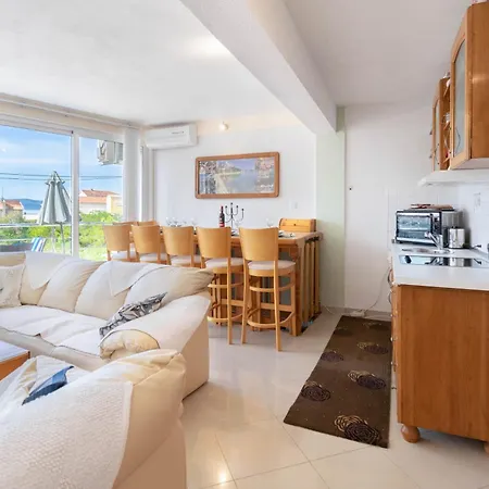 Apartment Kristina Dujmovic Baška Voda Rum bild