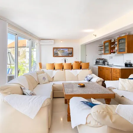 Apartment Kristina Dujmovic Baška Voda Rum bild