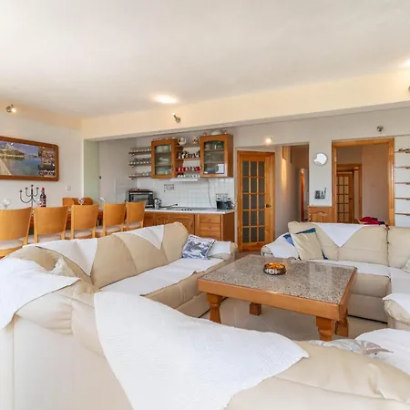 Apartment Kristina Dujmovic Baška Voda Rum bild