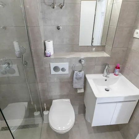 Apartment Kristina Dujmovic Baška Voda Exteriör bild