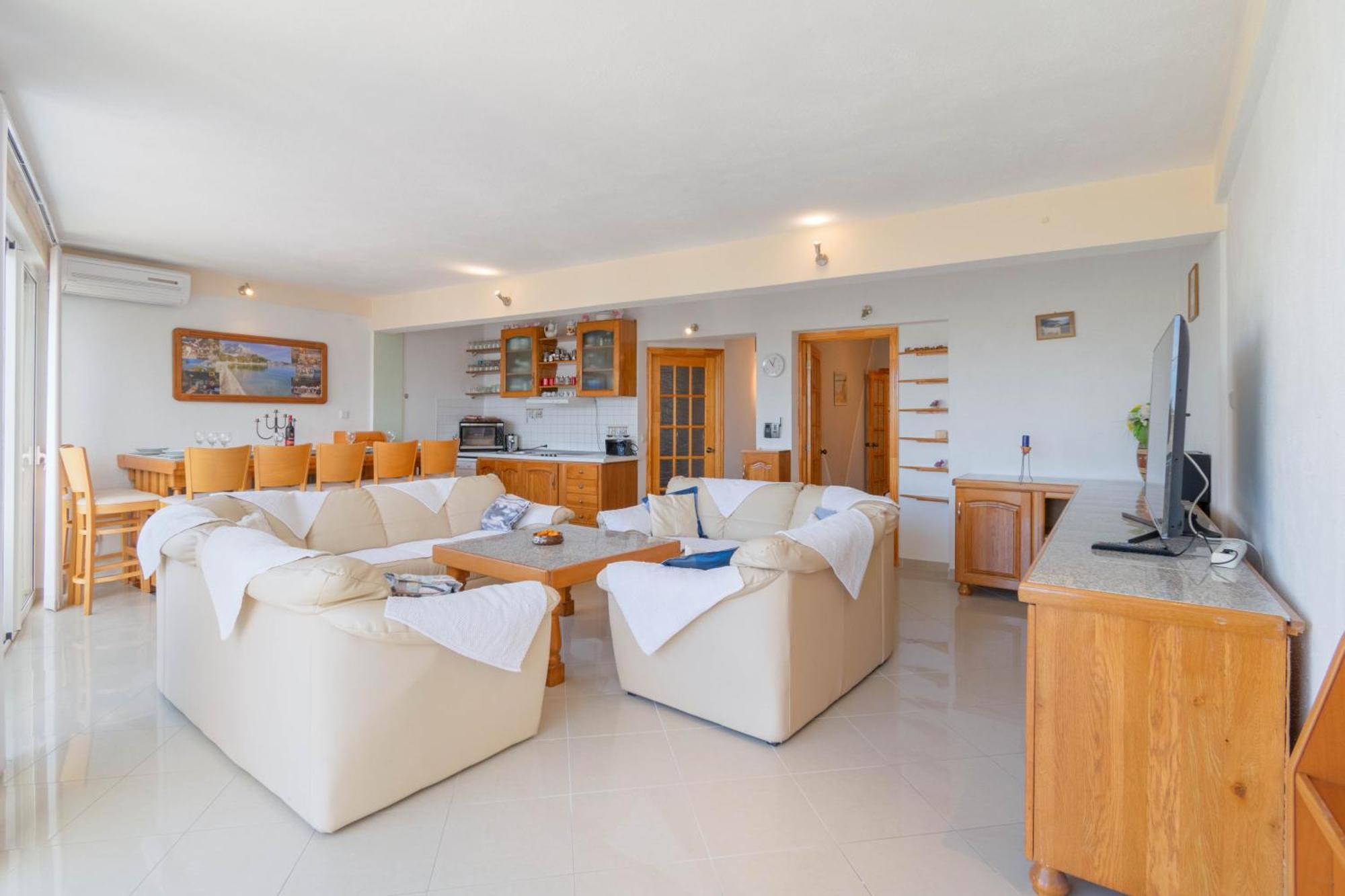 Kristina Dujmovic Apartment Baška Voda